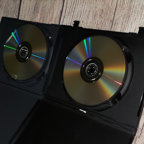 Multiple DVD's - Picture 3 of 7
